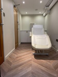 beauty vacancies at Headfirst Salon Leeds