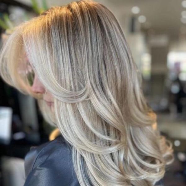 BLONDE HAIR COLOUR EXPERTS AT HEADFIRST SALON IN LEEDS BLONDE HAIR COLOUR EXPERTS AT HEADFIRST SALON IN LEEDS